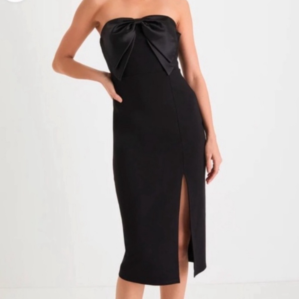Lulu's Bring the Poise Strapless Midi Dress